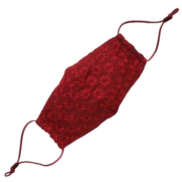 LELE SADOUGHI • Burgundy Flower Lace Luxury Face Mask - Picture 1 of 6